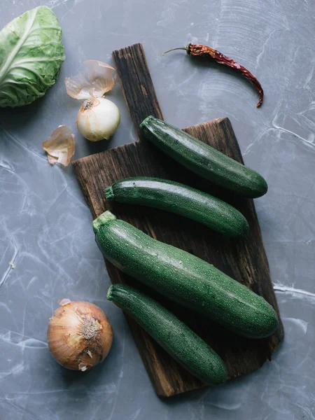 Frische grüne Kürbisse — Stockfoto