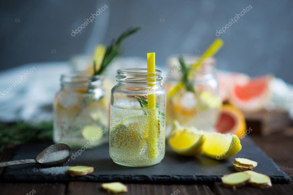 Напитки с лимонной кислотой. Шипучка сода и уксус. Газировка из соды. Шипучка от изжоги из соды и лимонной кислоты. Домашняя газировка из лимонной кислоты.