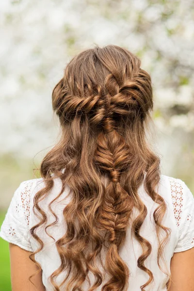 Schöne Flechtfrisur — Stockfoto