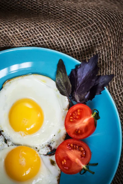 Fried eggs sunny side up — Stock Photo, Image