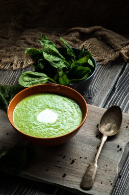 Yeşil ıspanak çorbası