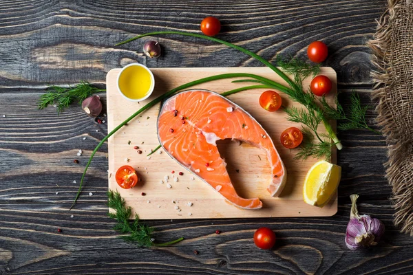 Bife de salmão cru — Fotografia de Stock