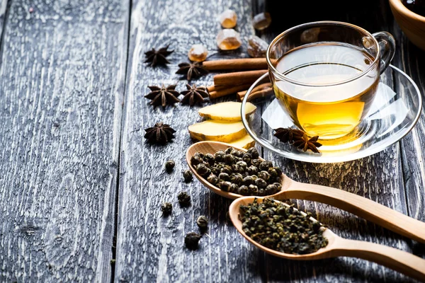 Grüner und Kräutertee — Stockfoto