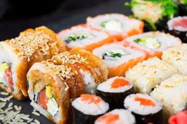 Suşi çeşitli