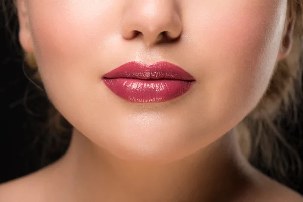 Labios de mujer con lápiz labial — Foto de Stock