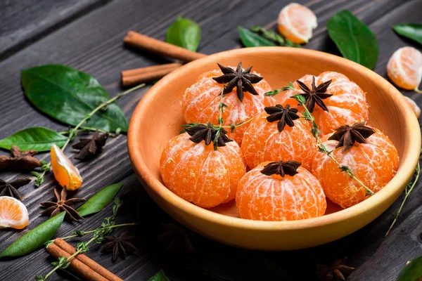 Peeled ripe tangerines — Stock Photo, Image