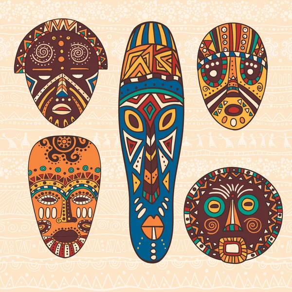 Conjunto de cinco máscaras africanas — Archivo Imágenes Vectoriales