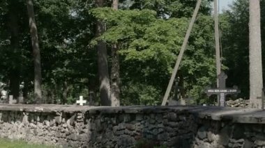 büyük, siyah bir sürü İskandinav fs700 odyssey 7q kilisede çevreleyen çapraz