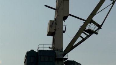 bağlantı noktası gh4 üzerinde çalışan vincin büyük bölümü