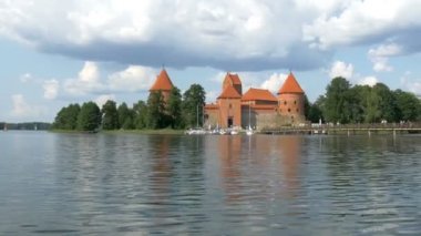 Trakai Litvanya kırmızı bir ortaçağ kalesi