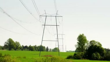 İki büyük elektrik metal mesaj