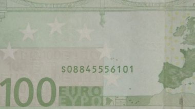 Yeşil 100 Euro banknotun sol alt ayrıntılar