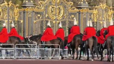 Buckingham Sarayı'nda Muhafız değişim