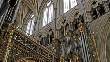 Westminster Abbey içinde görüntülemek
