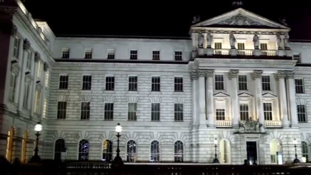 Vista do Palácio de Westminster à noite — Vídeo de Stock