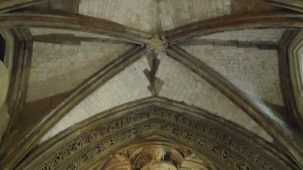 Plafond van de kerk van Westminster Abbey — Stockvideo