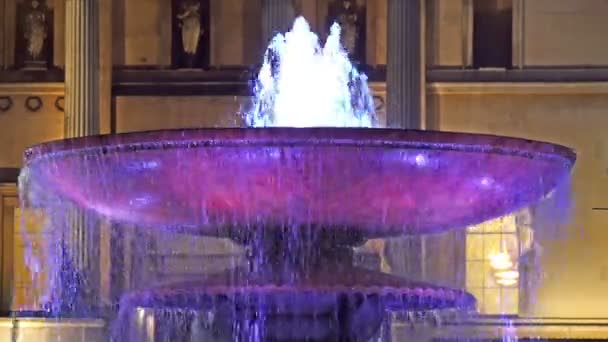 Big fountain infront Galeria — Wideo stockowe