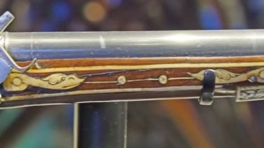 Av tüfeği ekran kulenin içinde