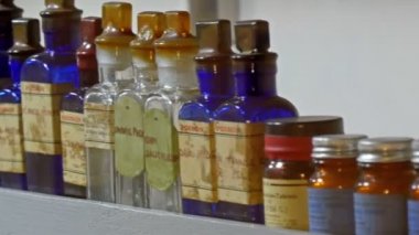 Çeşitli zehirler ve kimyasallar