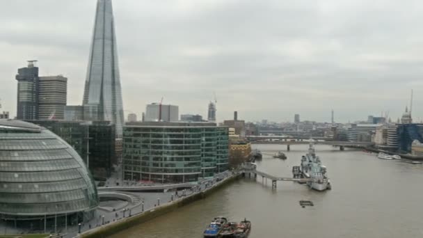 Het uitzicht op de Thames rivier — Stockvideo
