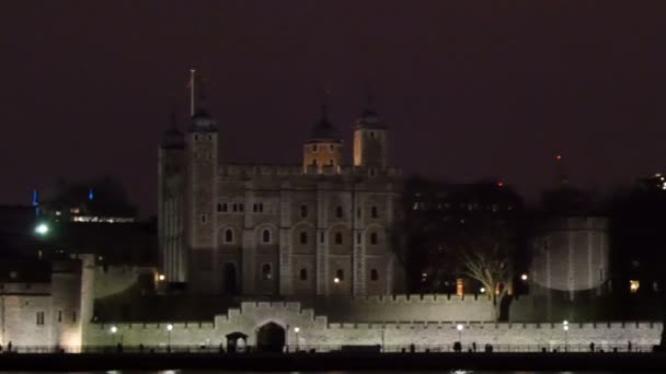 La Torre di Londra di notte — Video Stock