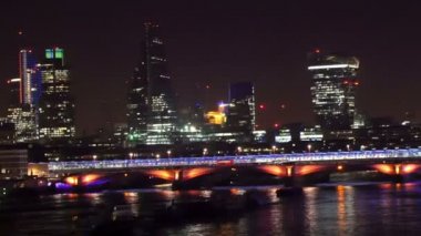 Uzun boylu gökdelenler ve işyerlerinde