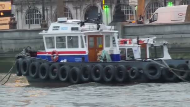 Crucero en barco pesquero — Vídeo de stock