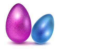 Farklı yüzey dokusuna sahip iki gerçekçi Paskalya yumurtası mavi ve mor renklerde. Beyaz arkaplanda gölgeler