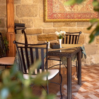 Eski tarz restoran ziyafeti salonu iç mekanı.