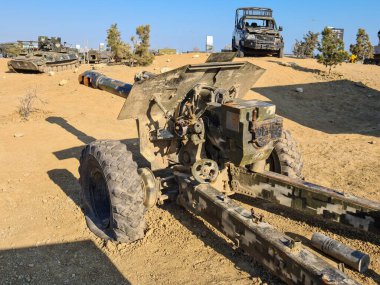 D-1 howitzer M1943 Sovyet Dünya Savaşı döneminden kalma 152.4 mm havan topu - Bakü, Azerbaycan, 04-16-2021