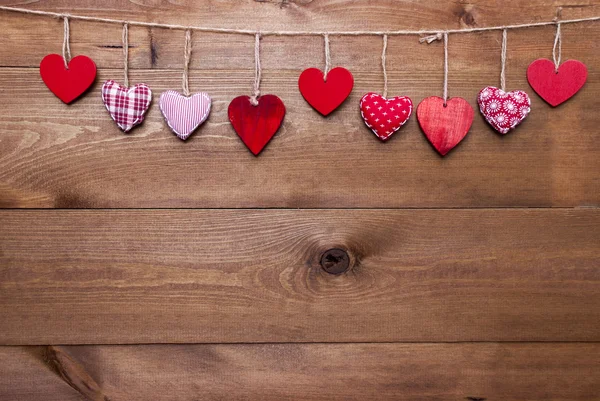 Liefdevolle wenskaart met rode harten, ruimte kopiëren — Stockfoto