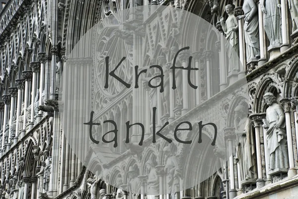 Kościół w Trondheim, Kraft Tanken oznacza Relax — Zdjęcie stockowe