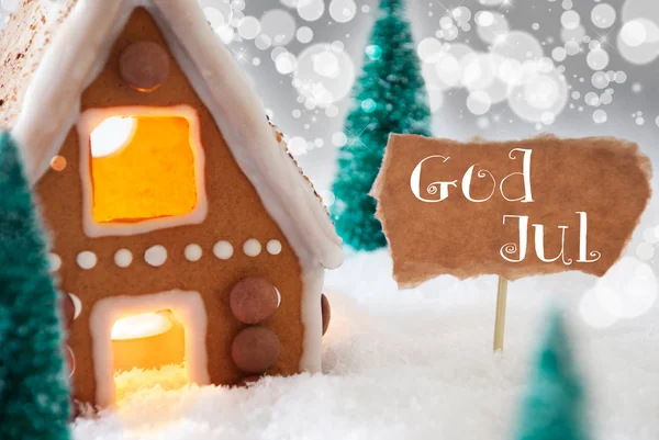 Gingerbread House, srebrne tło, Bóg Jul oznacza Wesołych Świąt — Zdjęcie stockowe