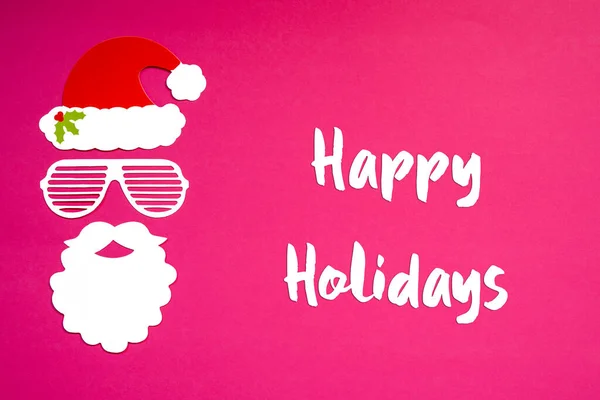 Kerstman Paper Mask, Roze achtergrond, Tekst Happy Holidays — Stockfoto