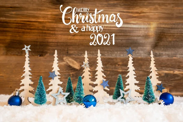 Árbol, Nieve, Estrella Azul, Pelota, Feliz Navidad y Feliz 2021, Fondo de madera — Foto de Stock