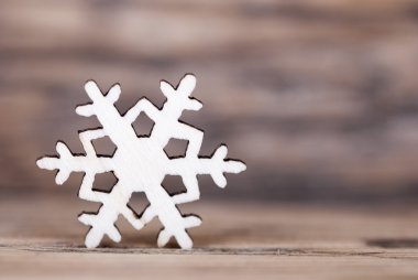 ahşap kar tanesi
