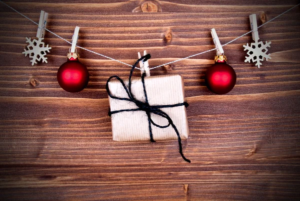 Regalo de Navidad y decoración en una línea —  Fotos de Stock