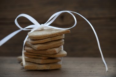 Beyaz kurdele ile tanımlama