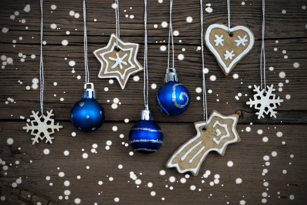 Christmas Decorations Hanging in the Snow — Stock Photo, Image