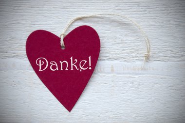 Kırmızı kalp etiket Almanca bir metnin Danke anlamına gelir teşekkürler