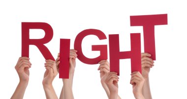 Pek çok kırmızı kelime saygı tutan elleriyle 