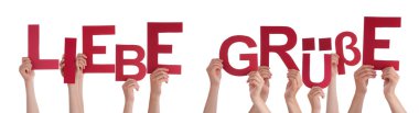 İnsanlar Holding Almanca sözcük Liebe Gruesse aşk anlamına gelir.