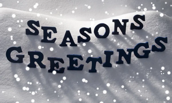 Blue Word Seasons Greetings On Snow, Snowflakes — Stock fotografie