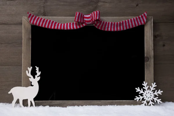 Weihnachtstafel, rote Schleife, Rentiere, Kopierraum, Schnee — Stockfoto