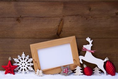 Kırmızı kar, Noel kartına kopyalama alanı, Ren geyiği ve top