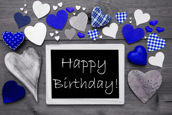 Bianco e nero Chalkbord, molti cuori blu, buon compleanno — Foto Stock