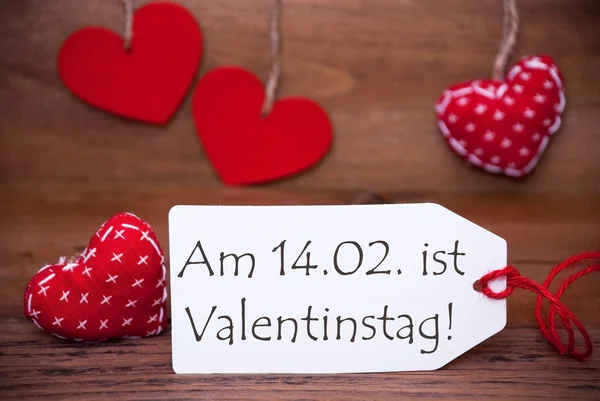 Una etichetta con cuori romantici Decorazione, Valentinstag significa San Valentino — Foto Stock