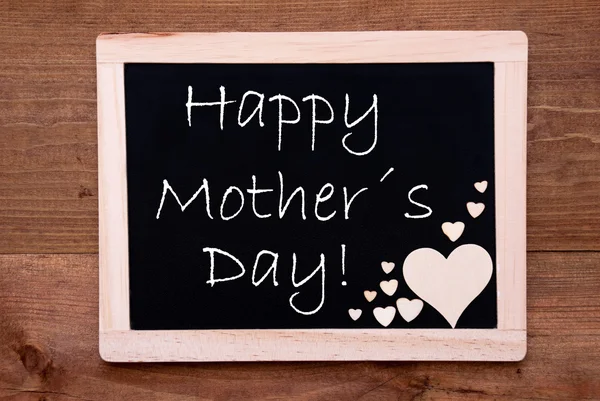 Krijtbord met houten harten, tekst Happy Mothers Day — Stockfoto