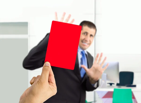 Kırmızı kart ile görevden — Stok fotoğraf