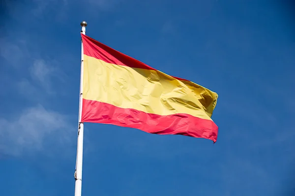 Spanische Flagge geschwenkt — Stockfoto